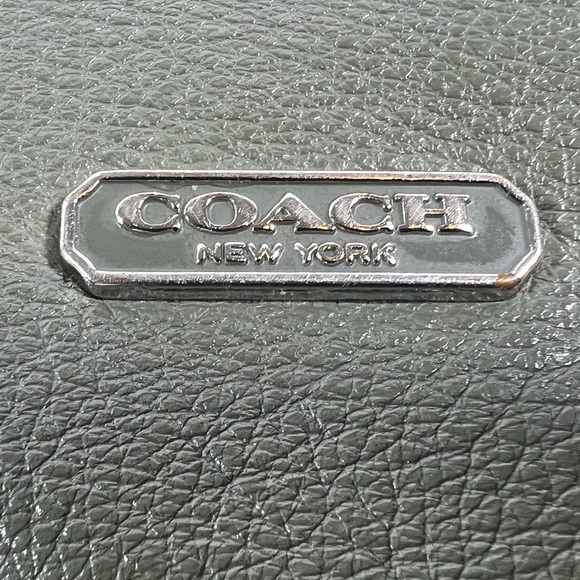 4019: Coach Olive Green Pebbled Leather Drawstring Backpack - Picture 9 of 13
